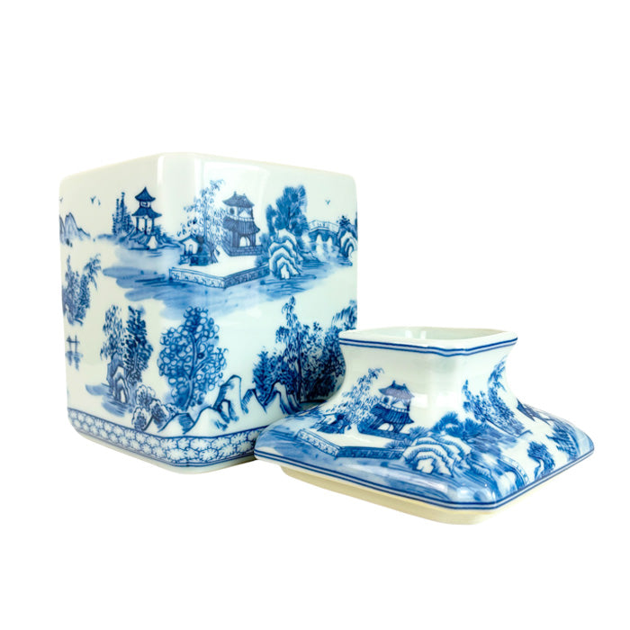 Chinoiserie Porcelain Tissue Box Cover in Blue and White